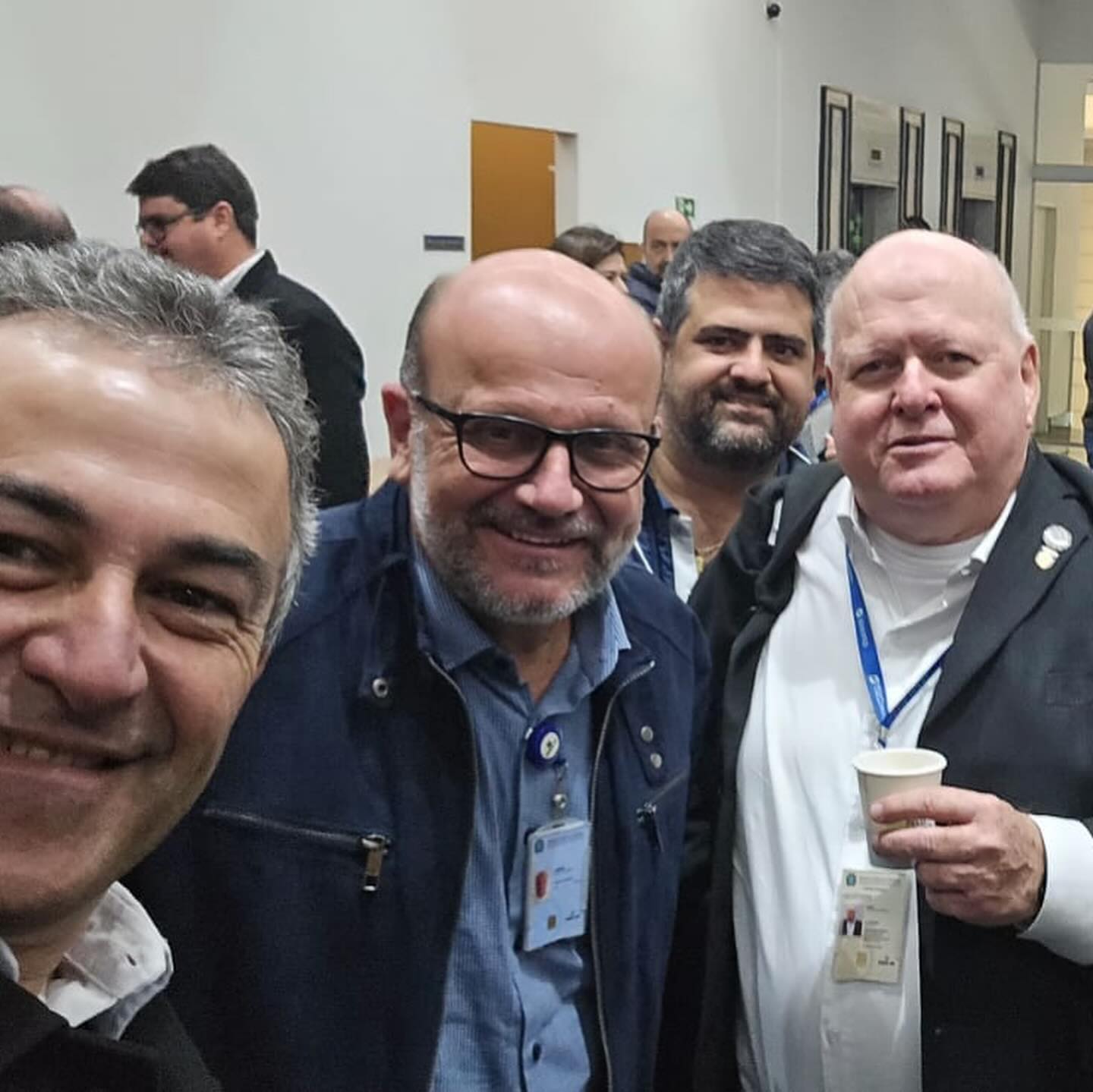 5-AEARMG-9932848324525245