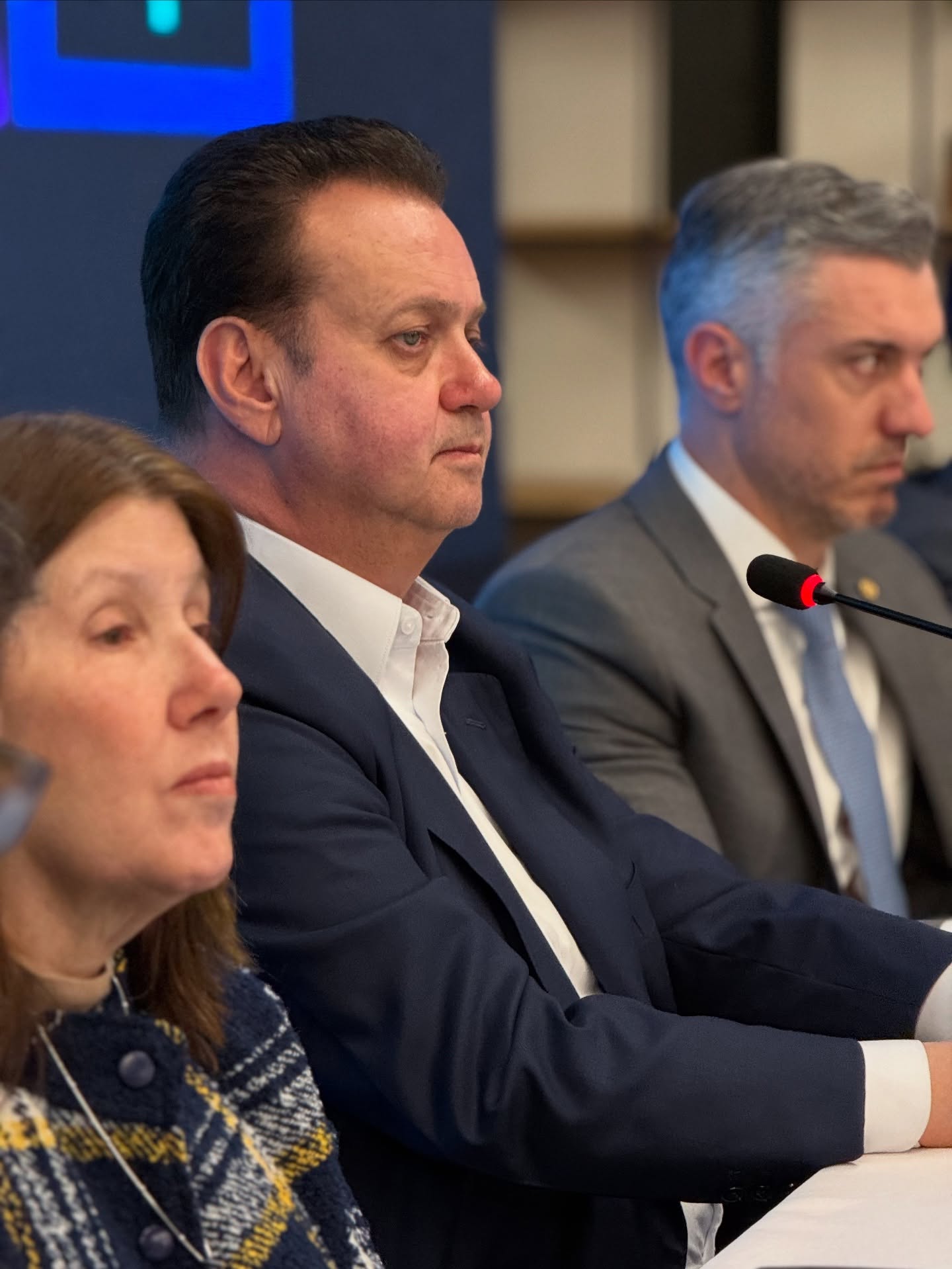 1-repost-crea-sp-98234843288324872438