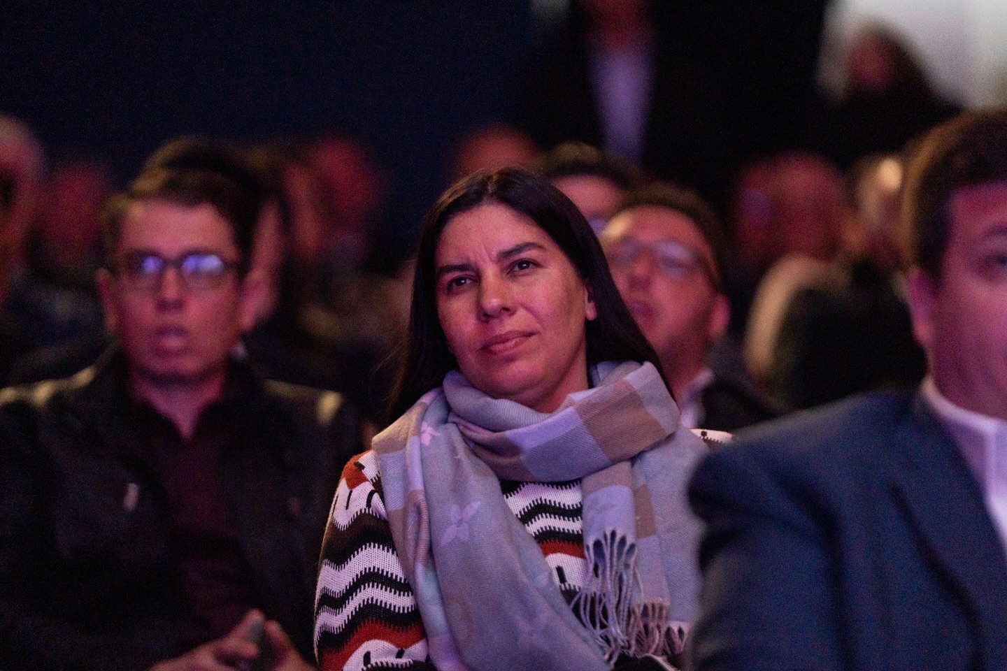 15-repost-crea-sp-942384732747432743242234