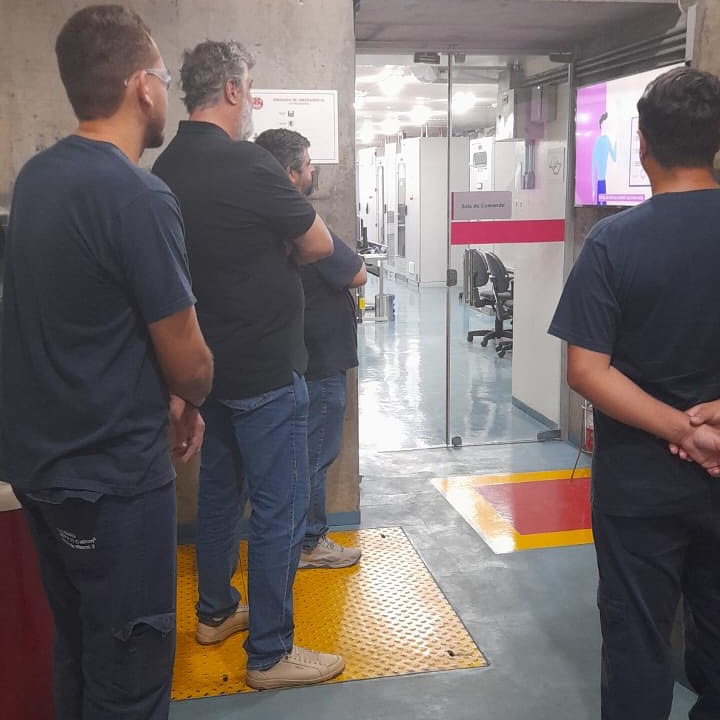 3-AEARMG-9994549542354000