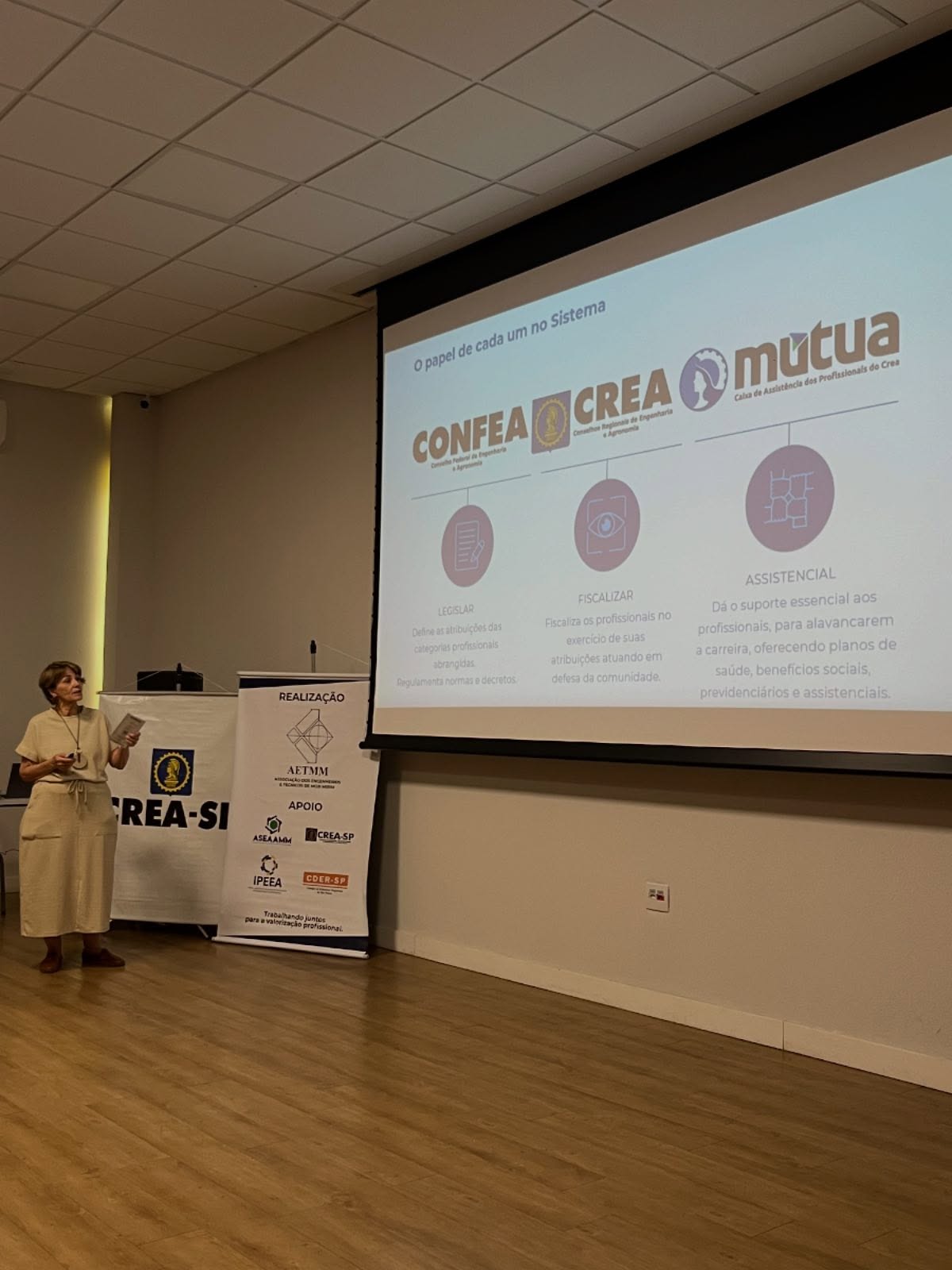 1-093209943294234534535