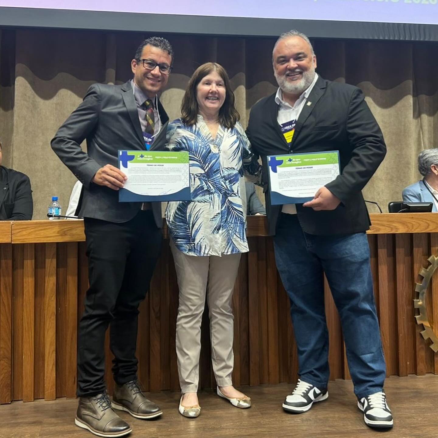 1-AEARMG-043505034503405340