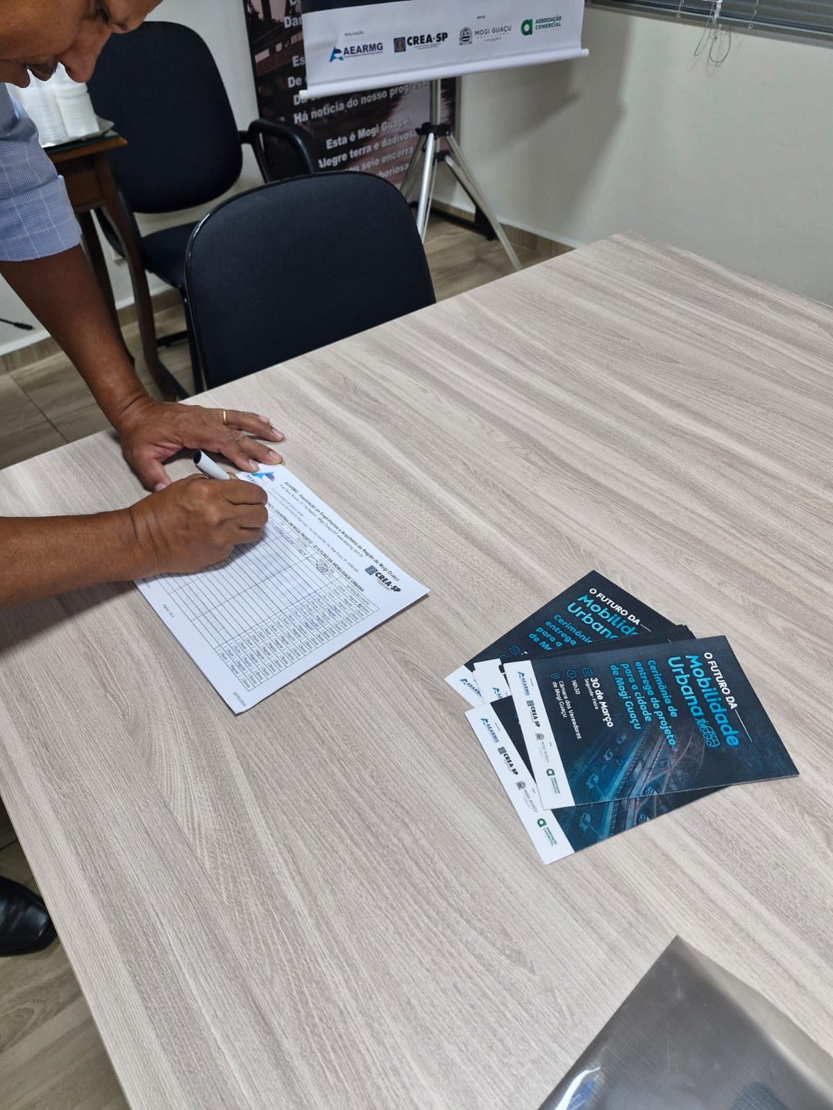 3-AEARMG-912992919912912991991919